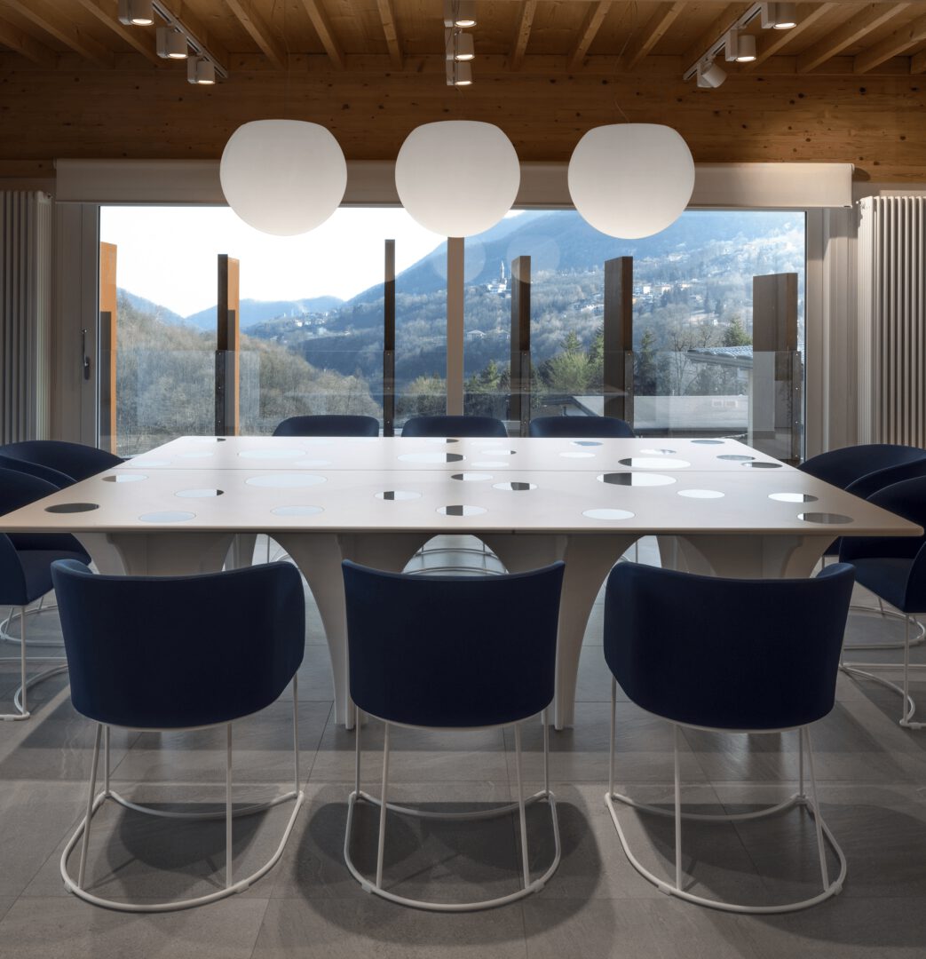 Filippi 1971 è una realtà internazionale specializzata nella produzione di pannelli in legno e prodotti di falegnameria su misura.-7